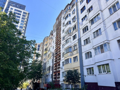 Apartament cu 2 camere, seria 135, Ciocana, Mircea cel Batrin 15.