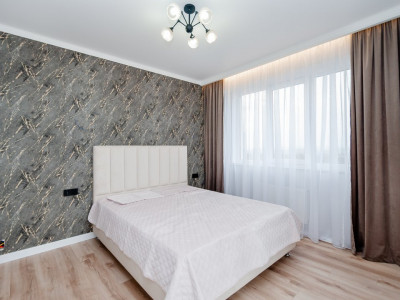 Ciocana, bd. Mircea cel Bătrân, apartament cu 3 camere + living, 85 mp.