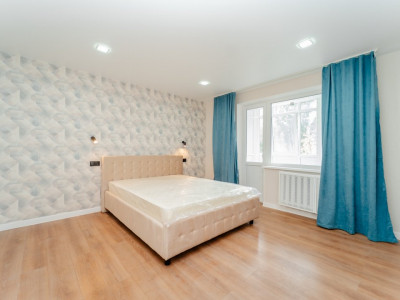 Vanzare apartament cu 2 camere, seria 143, str. Albișoara.