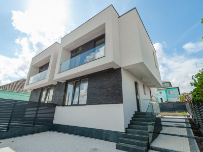 Vanzare duplex în Stăuceni, 2 nivele, 115 mp+ 3, 5 ari.