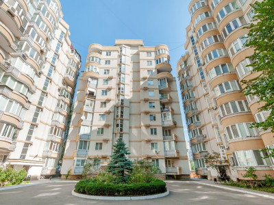 Apartament cu 3 camere și living, 91,4 mp, Buiucani, Flacara, Chișinău!