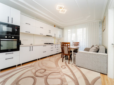 Apartament cu 2 camere și living, bloc nou, reparație euro, Durlești.