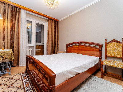 Apartament spre chirie, 3 camere separate, Poșta Veche!