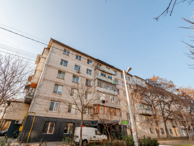 Apartament cu 2 camere, încălzire autonomă, Botanica. 