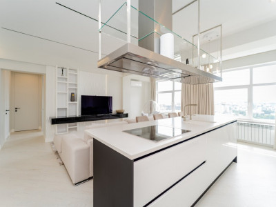 Apartament superb cu 2 camere+ living! Priveliște spre Circ! Râșcani, N. Russo.