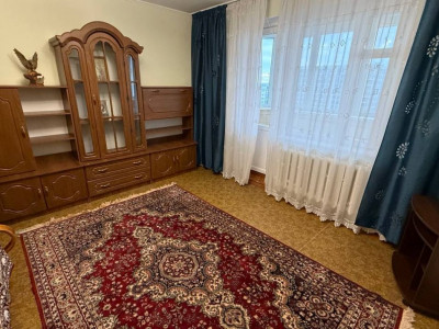 Apartament cu 2 camere, 53 mp, seria 143, Mircea cel Bătrân, prima linie.