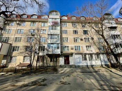 Apartament cu 2 camere vizavi de Parcul Valea Trandafirilor 