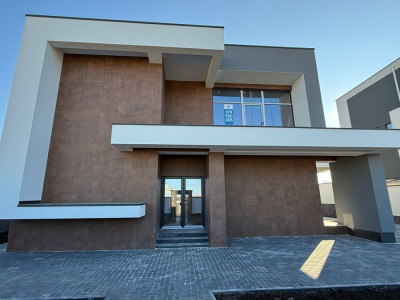 Casă în Poiana Domnească, str-la Tineretului 9, lângă pădure!