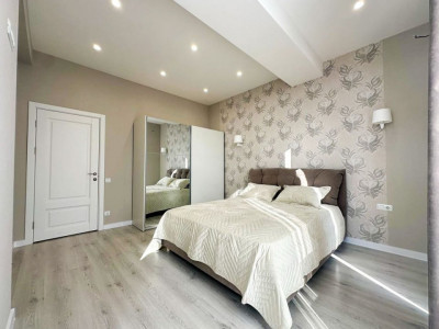 Квартира с 2 комнатами, 82 м², евро-ремонт, Ботаника, Ботанический сад.