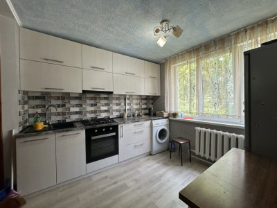 Apartament de vanzare cu 2 camere, Buiucani, str. Sucevița.