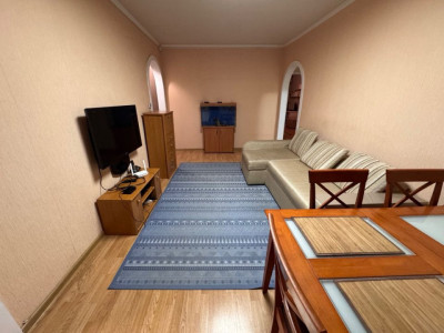 Vanzare apartament cu 2 camere+living, încălzire autonomă, Botanica, Pandurilor.