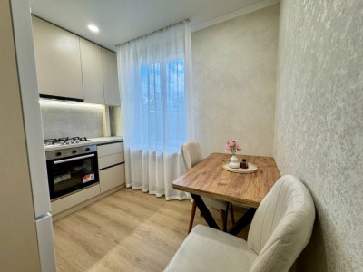 Apartament cu 1 cameră+living, Botanica vizavi de Valea Trandafirilor.