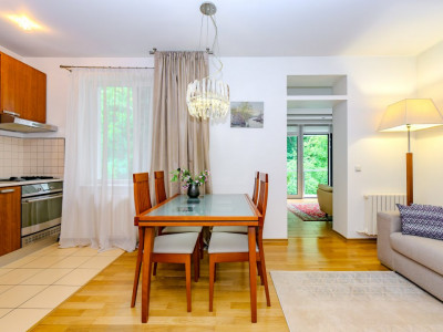 Apartament cu 3 camere lângă pădure + garaj. 