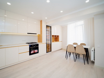 Продается квартира с 1 комнатой и гостиной, Чеканы, Eldorado.