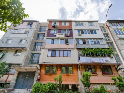 Продается 1-комнатная квартира, серия 102, ул. Г. Асаки.