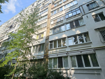 Apartament cu 3 camere de vanzare, Buiucani, Alba Iulia.