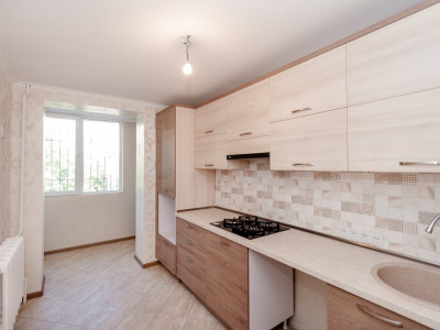 Продается 2-комнатная квартира, серия 102, Буюканы/Дурлешты.