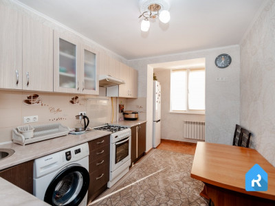 Apartament spațios cu 4 camere de vânzare în sectorul Poșta Veche, str. Ceucari.