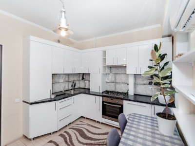 Apartament cu 2 camere în bloc nou, reparație euro, Durlesti.