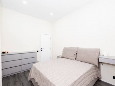 Apartament cu 2 dormitoare+living, bd. Renașterii Naționale, Râșcani, Chișinău