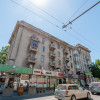 Apartament cu 2 camere în Centru, bd. Ștefan cel Mare + 2 locuri de parcare. thumb 1
