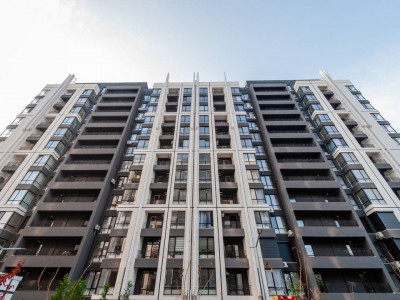 Se vinde apartament cu 1 camera + living cu priveliște 
