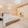 Vanzare apartament cu 2 camere și living , vizavi de parc ! thumb 1