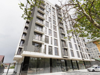 Apartament cu 2 odai/ Bd. Alba Iulia 128/ Prima linie 