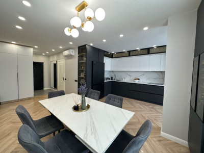 Apartament cu 2 camere+living, Centru, Albișoara, ExFactor.