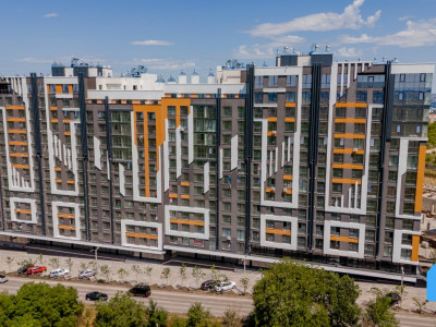 Apartament cu 3 camere + living la Telecentru 