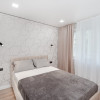 Apartament cu 3 camere, de mijloc, bilateral, Botanica, str. Independenței. thumb 1