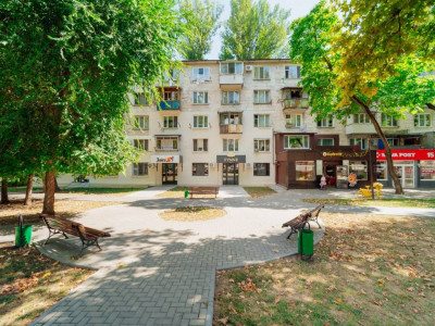 Apartament cu 1 cameră la 3 minute de piața Flacăra. 
