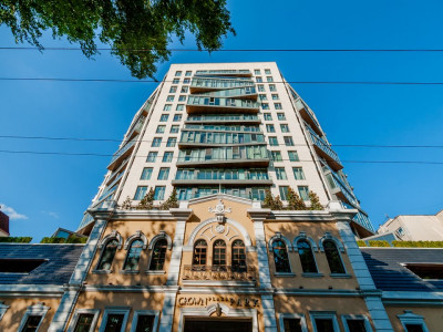 Квартира с 2 спальнями + гостиная в аренду в Crown Plaza Park, Центр, Кишинев.