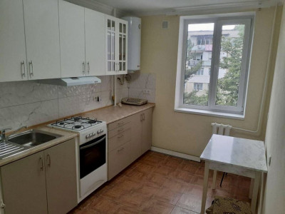 Apartament 1 cameră + balcon spațios, Botanica, str. Independenței.