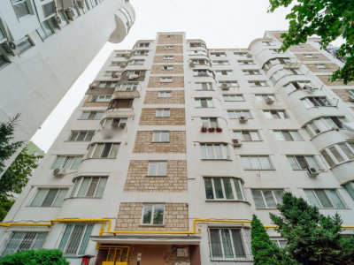 Ciocana, apartament cu 1 cameră+living+debara, bloc nou, reparație euro, mobila!