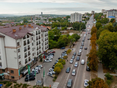 Apartament spațios cu 2 camere + living de vânzare – Ialoveni, Alexandru cel Bun