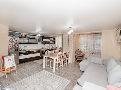Apartament 2 camere + living Telecentru