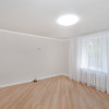 Spre vânzare apartament cu 2 camere , seria 102  thumb 5