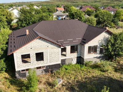 Se vinde casă , Budești!