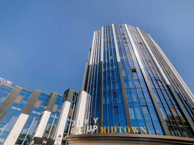 MIDTOWN - Chirie apartament de lux cu 2 camere și living.
