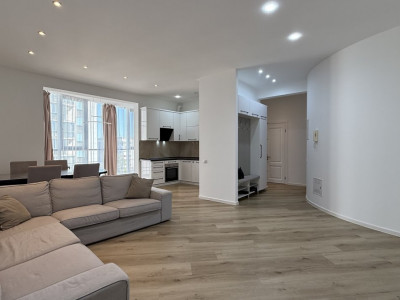 Spre închiriere apartamentul cu 2 camere + living în complexul Coliseum Palace!