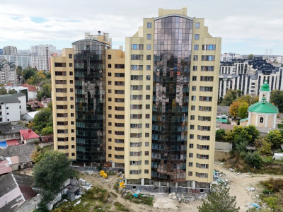 Квартира 2 комнаты + гостиная, Центр, ул. Петру Рареш 55/1.