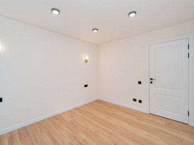Apartament de vânzare cu 3 camere + living – Sky House, Băcioii Noi.