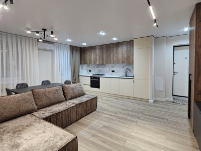 Buiucani, Ion Creangă, apartament cu 2 camere + living, reparație euro. 