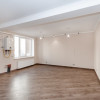 Alba Iulia 77/4, Gonvaro, apartament cu 2 camere + living, bilateral.  thumb 2