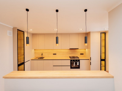 Vânzare apartament în Blocul 1 Newton House, 2 dormitoare + living. 