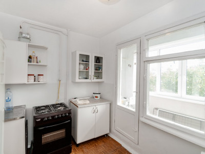 Apartament cu 3 camere de vanzare, Seria MS, Cuza Vodă, Botanica. 