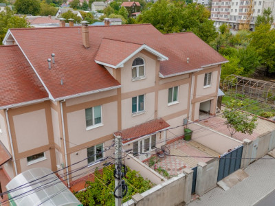 Дом-Триплекс на продажу, 3 спальни, Буюканы, Василе Лупу, рядом с Валя Морилор.