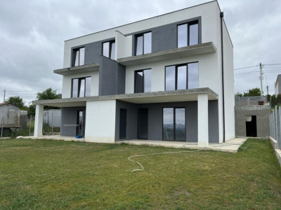 De vânzare: Duplex spațios – 220 mp – Varianta albă – Bubuieci