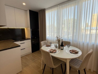 Apartament cu 2 camere + living, Ciocana 